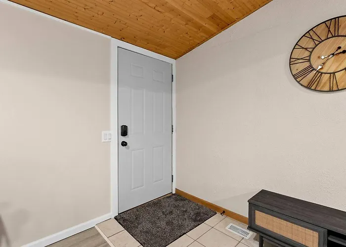 Comfort - 2bd Family Getaway In Creve Coeur