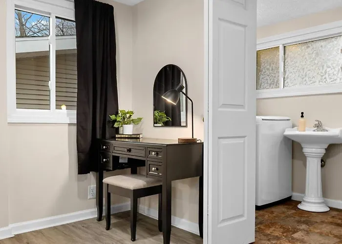 Comfort - 2bd Family Getaway In Creve Coeur